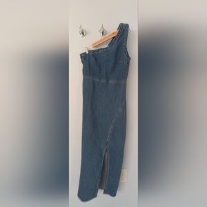 Forever 21 M Women's One-Shoulder Denim Dress